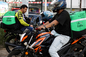 Uber Eats Arrives in Greece, Shaking Up Food Delivery
