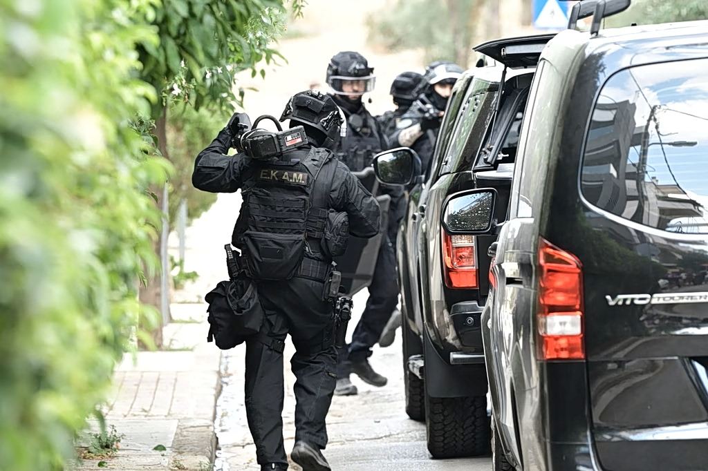 Palestinian Suspect in Terror Probe to be Transferred to Athens