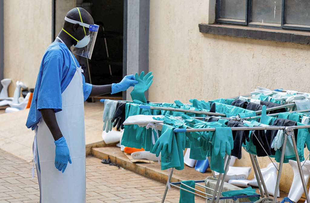 Congo Ebola deaths surpass 100 as armed groups hinder response
