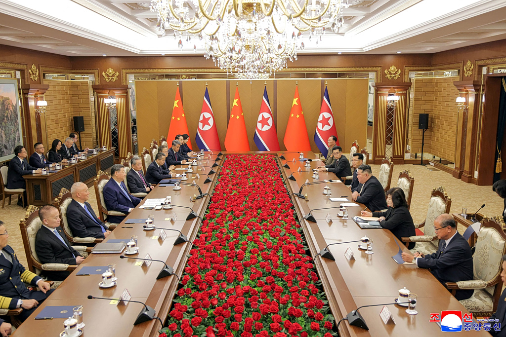 China and North Korea agree to deepen ties at Pyongyang summit