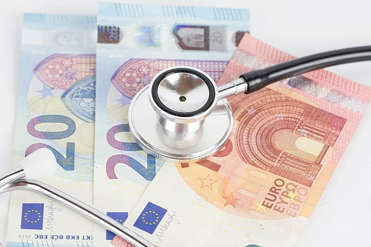 Greeks Pay Twice the EU Average Out of Pocket for Healthcare