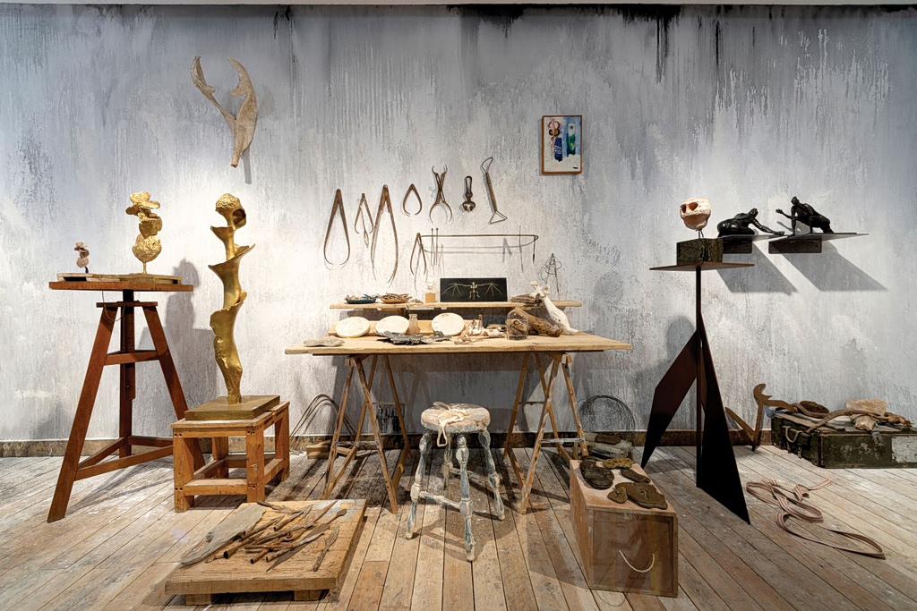 A Retrospective of Germaine Richier at the Goulandris Foundation