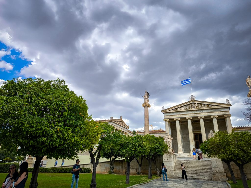 Sunny Thursday Followed by Rain and Storms