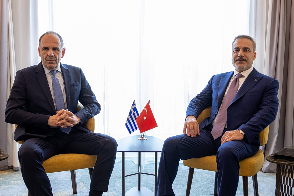Greek, Turkish Foreign Ministers Meet in Sofia Amid Tensions