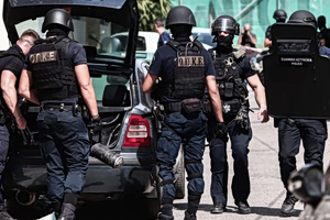 Major Police Operation Targets Alleged Drug and Weapons Trafficking Network in Athens