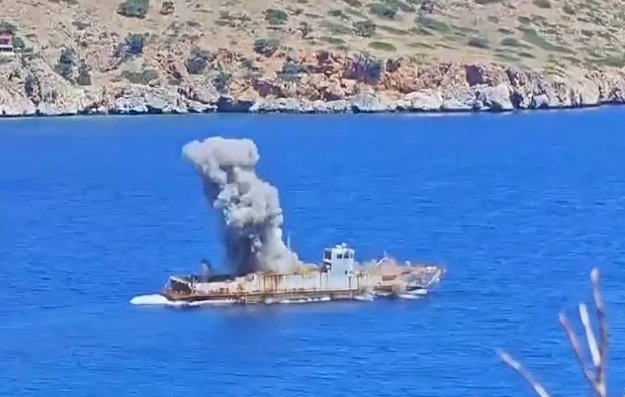 Decommissioned Landing Ship Sunk for Shipwreck Diving Park Off Crete (Vid)