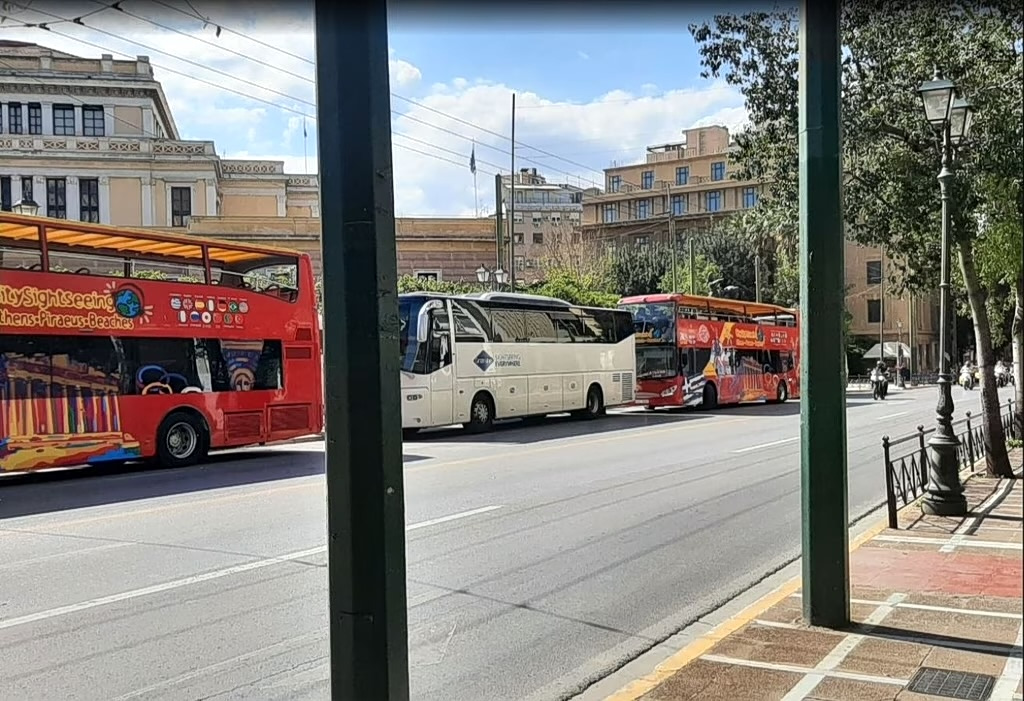 New App Aims to Ease Tour Bus Parking in Athens