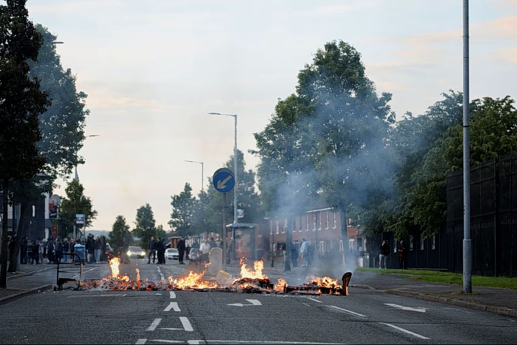 Violence Erupts Across Belfast After Stabbing Attack