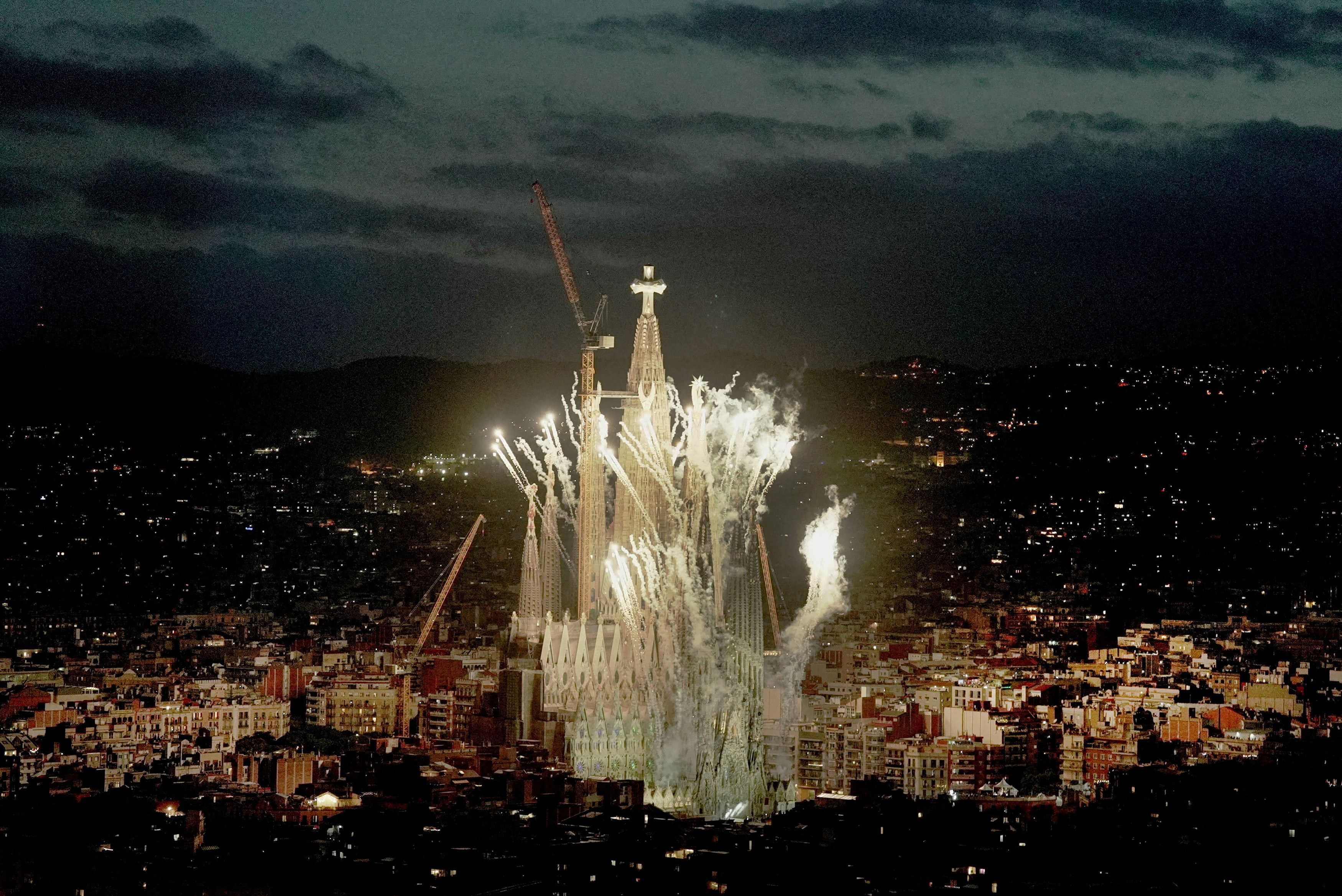 Pope at Sagrada Familia Sends Pointed Message to Trump
