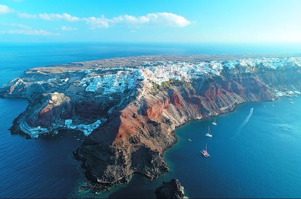 Hidden Fault System Discovered Beneath Santorini