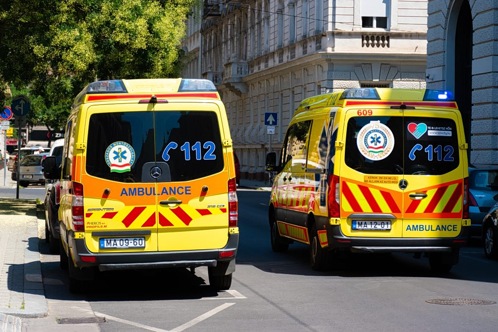 Hungary Highway Crashes: 8 Dead in Two Back-to-Back Collisions