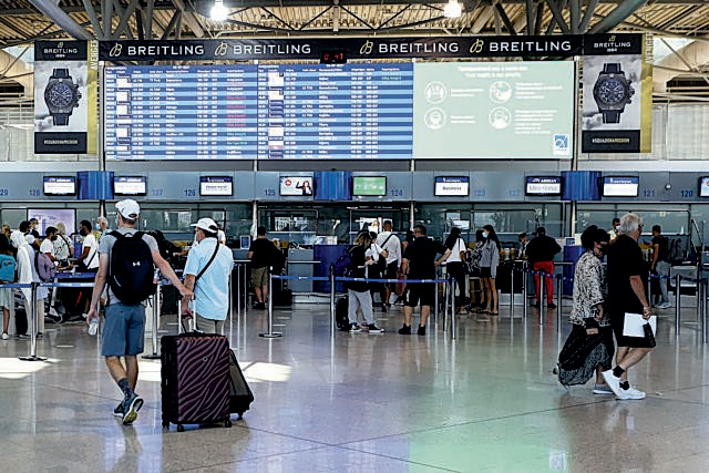 Athens Airport Delays Spark Calls for Civil Aviation Review