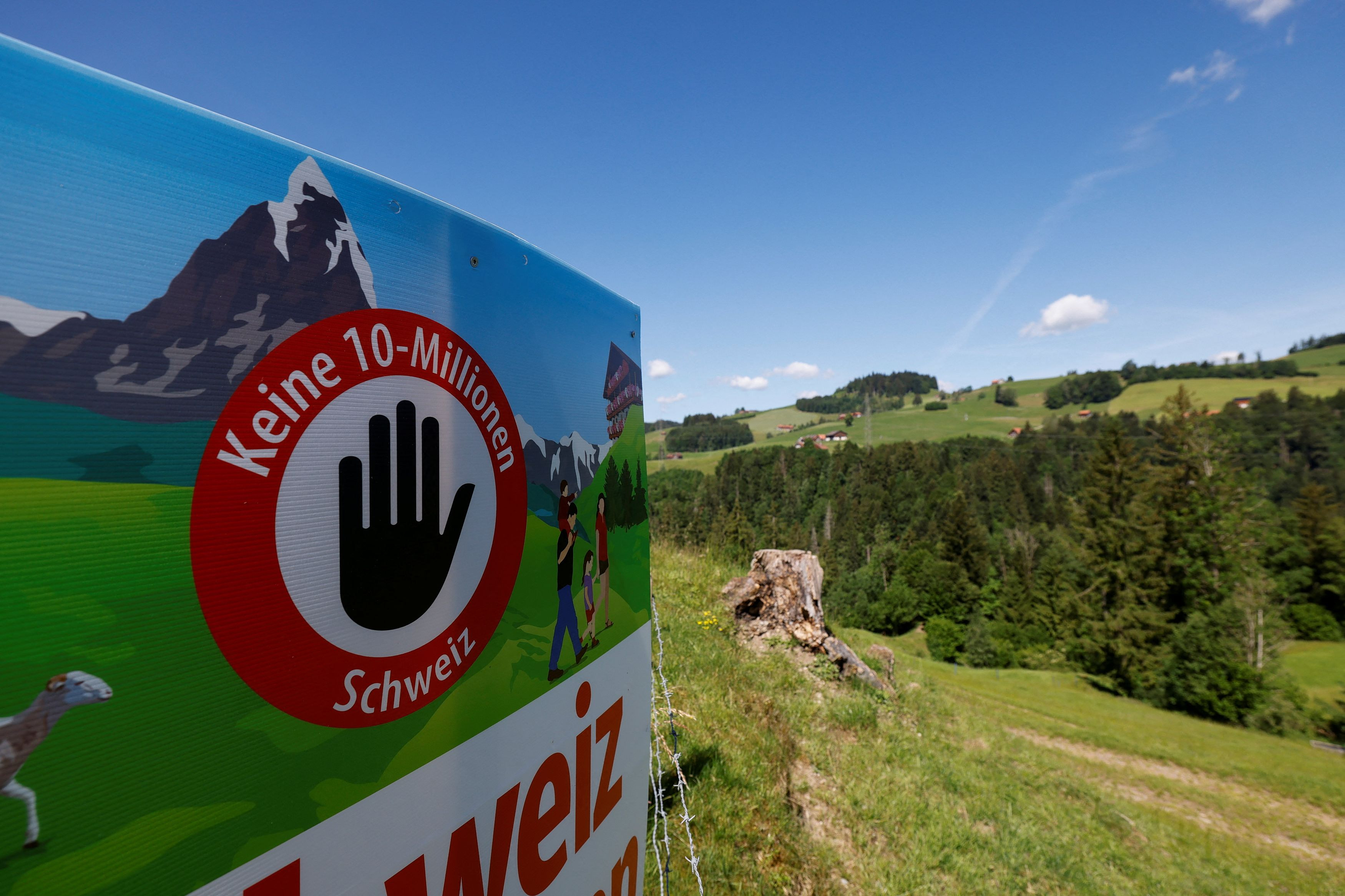 Swiss Voters Reject Population Cap to Manage Immigration