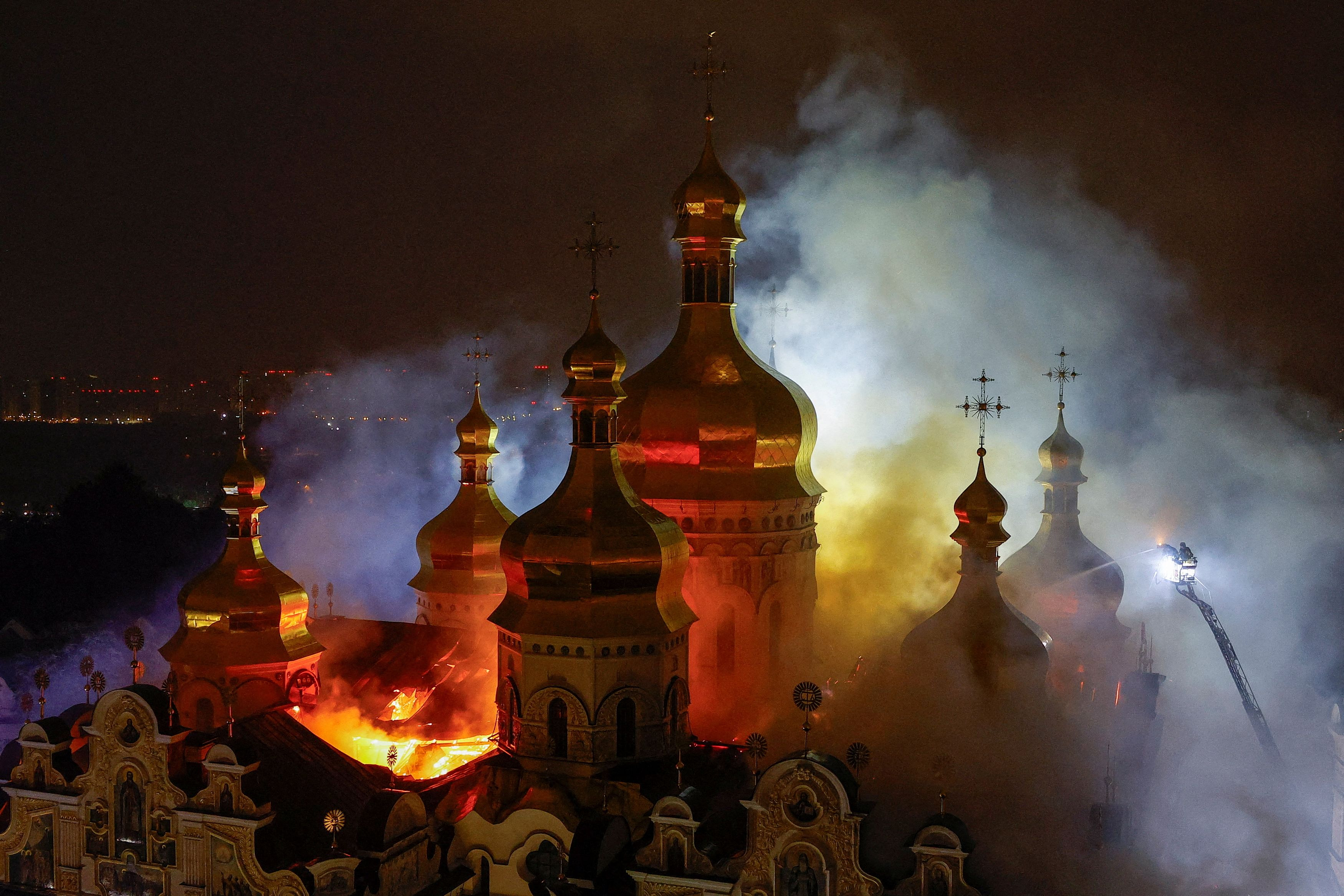 Ukraine Strikes Bridges to Crimea as Russia Hits Kyiv