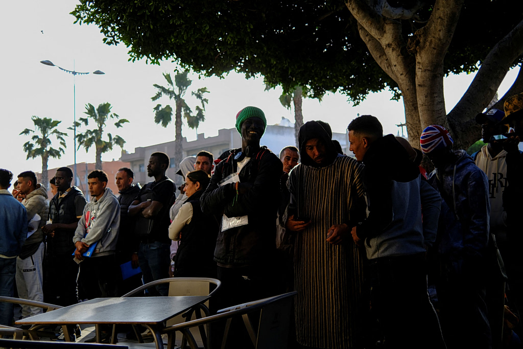 Spain Receives 900,000 Migrant Legalization Requests