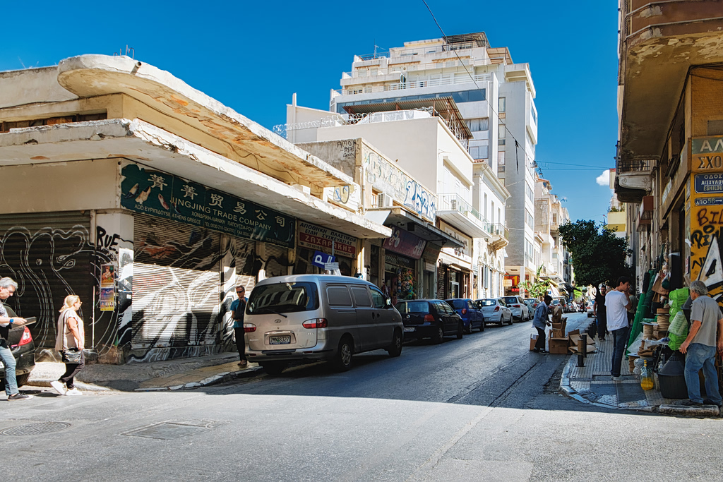 Shopkeepers on Athens’ Street Report Rising Burglaries