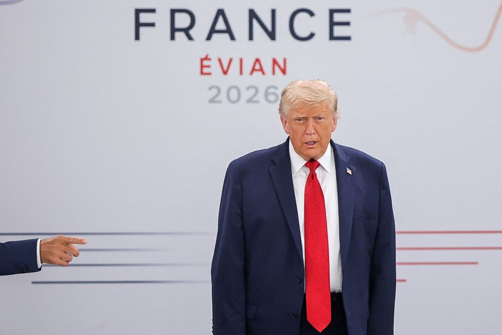 G7: Trump Calls Putin and Zelensky, Says Talks Went Well