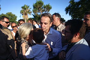 Mitsotakis Folds Loan Relief Into 2030 Election Pitch