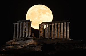 Strawberry Moon 2026 to Illuminate the Summer Sky