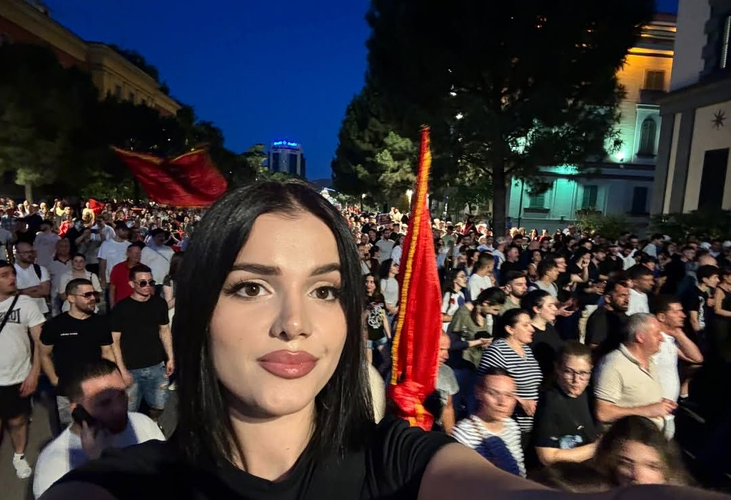 “Either Revolution or Migration”