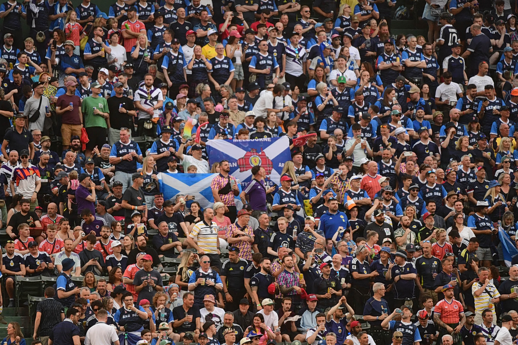 Kilts, Beer and Bagpipes: The Tartan Army’s Accidental Diplomacy