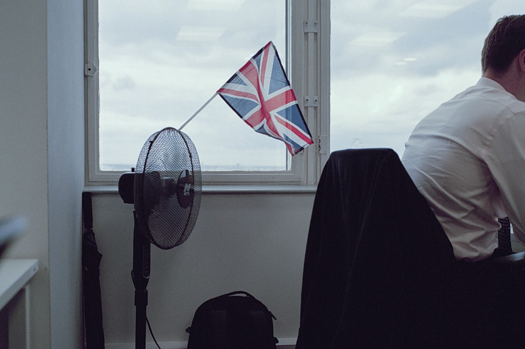 The Forces That Broke the Two-Party System in the U.K.