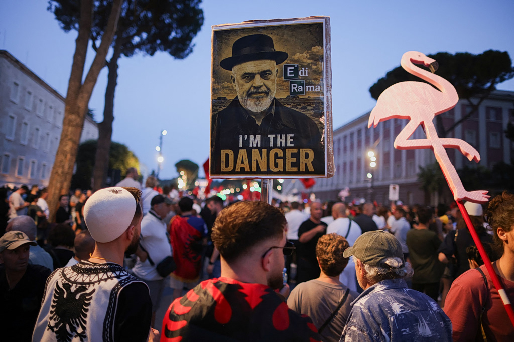 “Either Revolution or Migration”