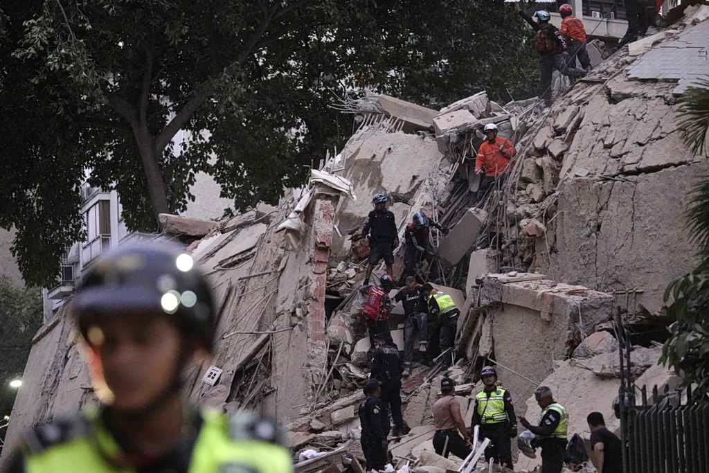 Earthquakes Rock Venezuelan Capital