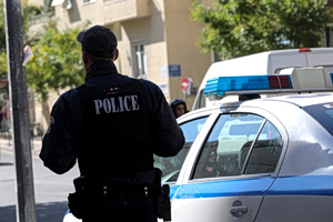Gov’t to Boost Police Patrols in Athens as Crime Persists