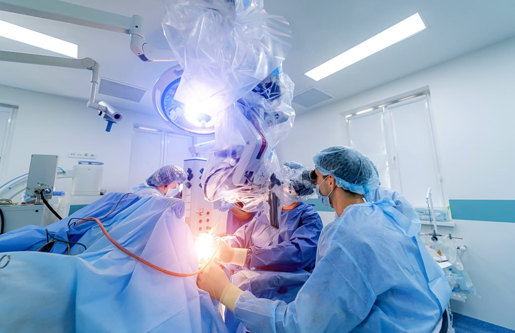 Greek Doctor Performs First Remote Robotic Surgery from China