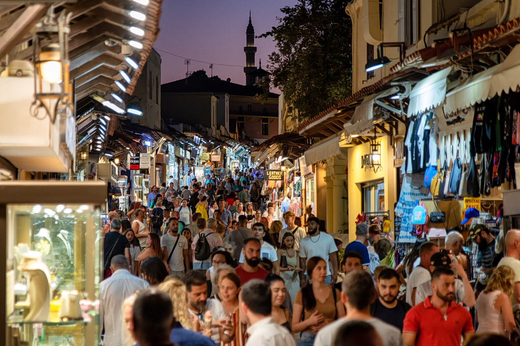 Greek Islands Caught in a Tourism ‘Vicious Cycle’