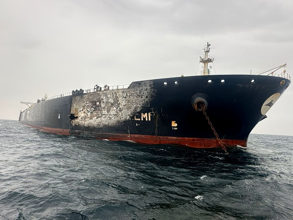 Disabled Tanker Towed to Safety After Malfunction in Central Aegean