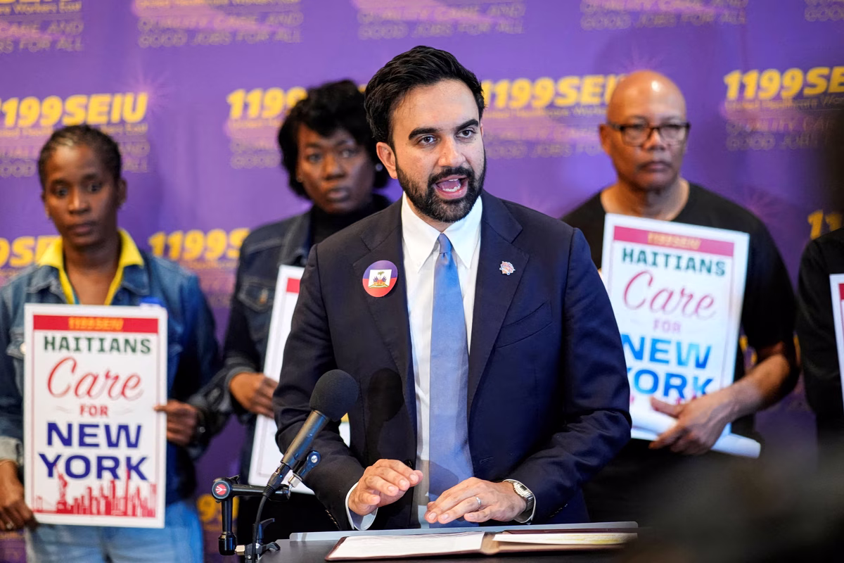 Left-Wing Insurgency Rattles the Democratic Party Establishment