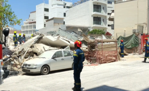 Four-Story Building Collapses in Petralona, Reports of 4 Trapped