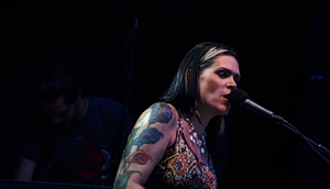 Beth Hart Returns to Athens for Lycabettus Solo Show