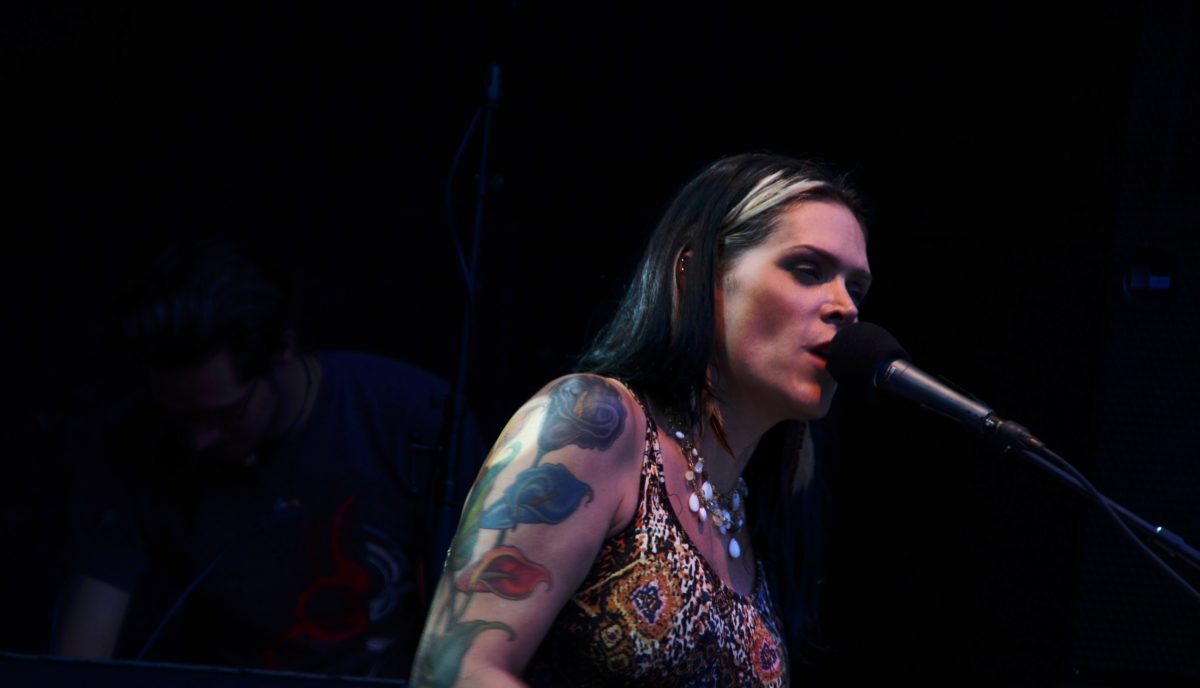 Beth Hart Returns to Athens for Lycabettus Solo Show