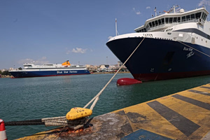 Fast Ferries Cancels Rafina Sailings Amid 24-Hour Seamen’s Strike