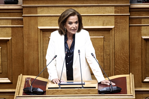 Bakogianni: Samaras Wants to Damage New Democracy