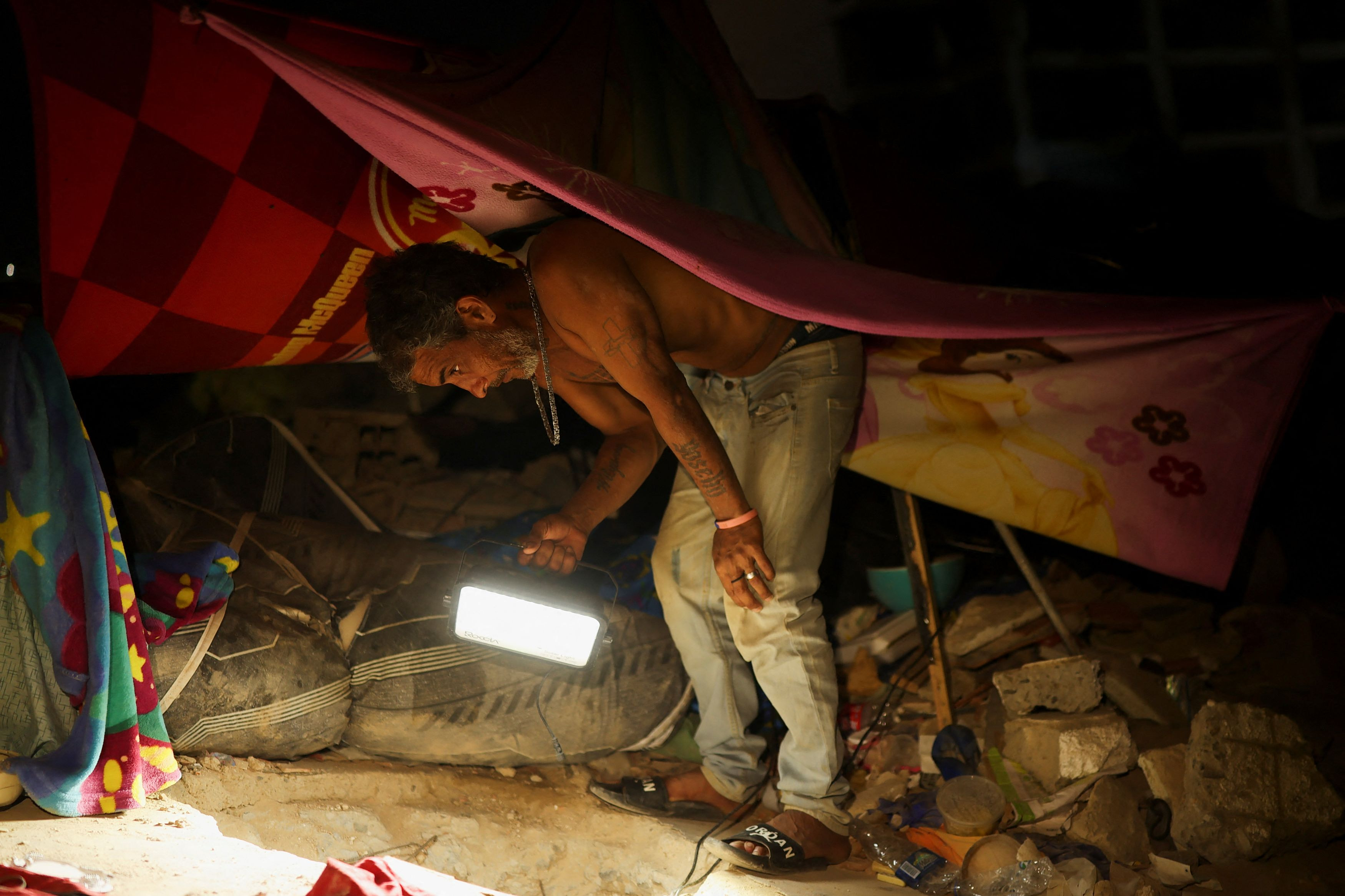 Venezuela Earthquake Death Toll Rises to 3,685
