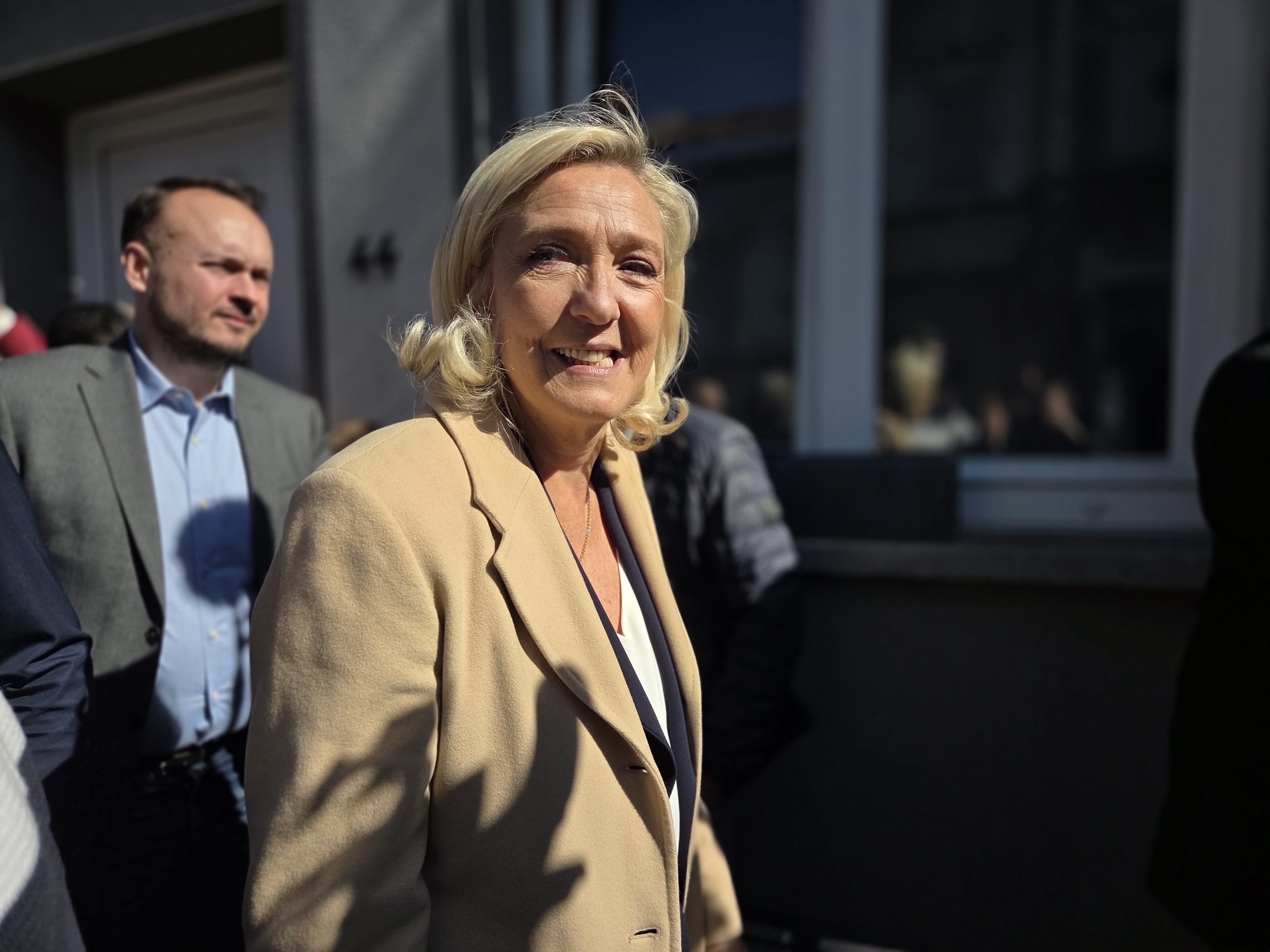 Le Pen Launches Campaign After Conviction, Bets on 2027