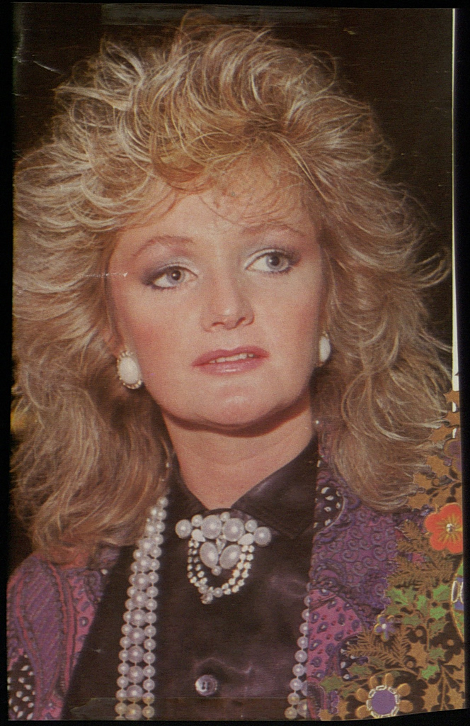 Bonnie Tyler, Voice Behind 'Total Eclipse', Dies at 75