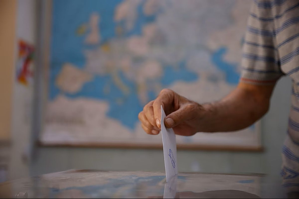 New Poll Shows ND Leads, but Tsipras’ New Party Narrows Gap