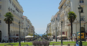 Rising Rents Leave 800 Shops Empty in Thessaloniki