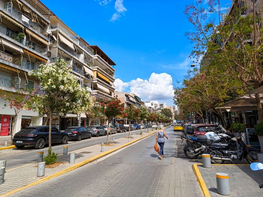 Small Homes Dominate Greece’s Housing Market