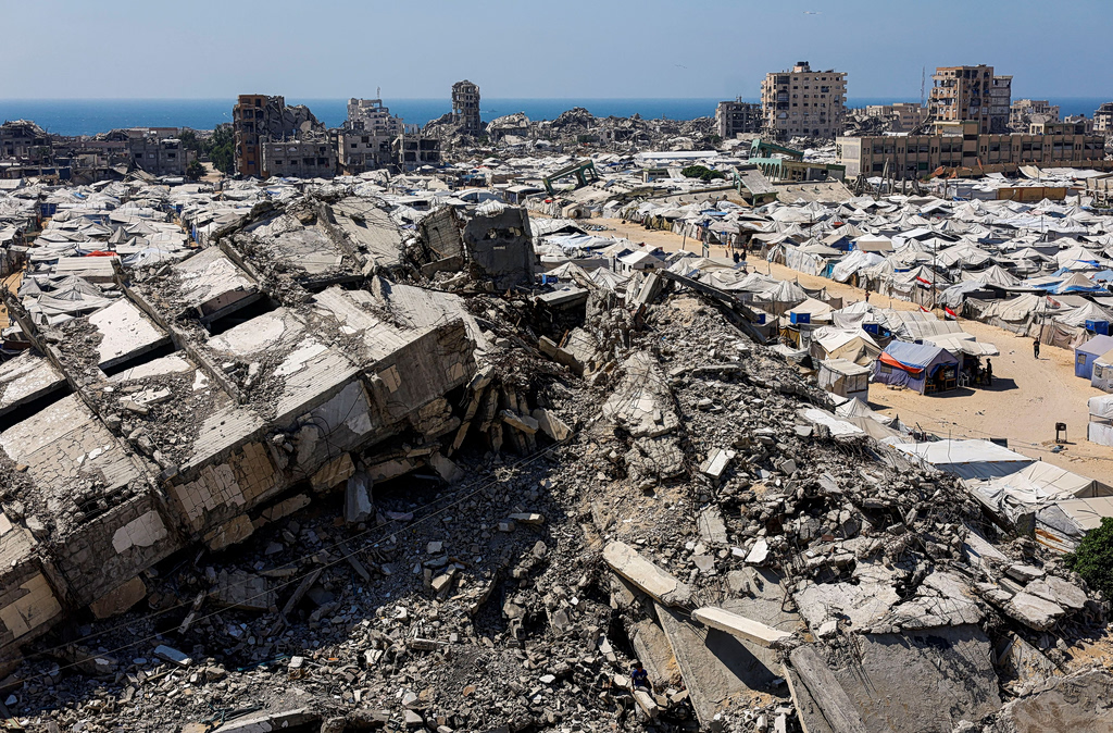 Trump Wanted 20,000 Peacekeeping Troops in Gaza. He Is Starting With 10 to 20.