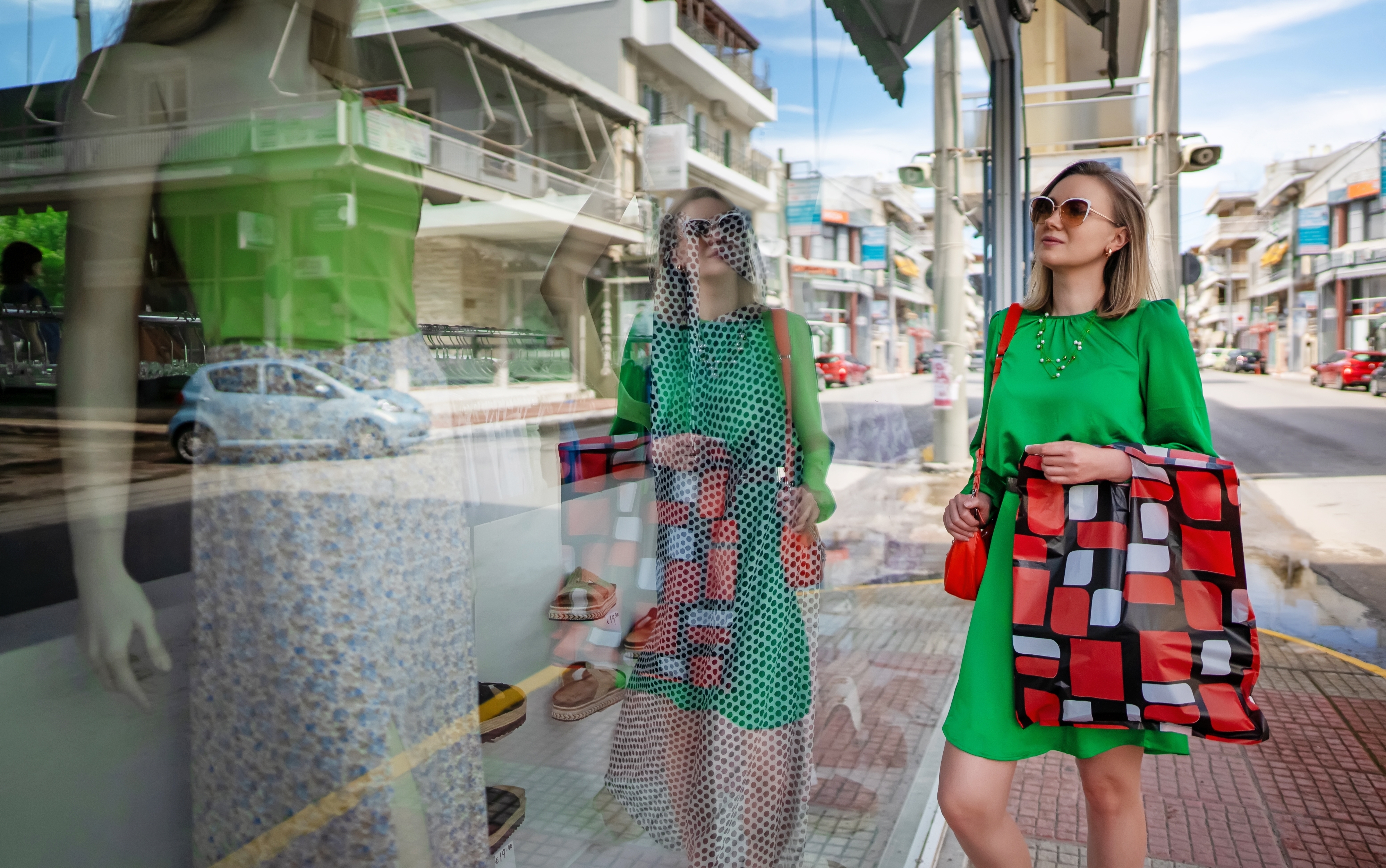 Greece’s Summer Sales Begin July 13 With Sunday Shopping