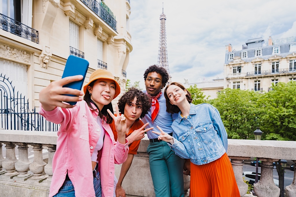 Smart Ways Young People Can Save on Travel in Europe