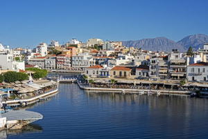 Crete Hotels Rely on Last-Minute Bookings Despite Strong Visitor Growth