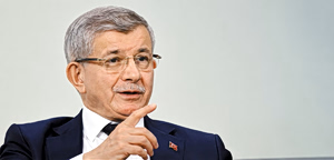 Ahmet Davutoglu: ‘Greece at Bottom of Turkey’s List of Adversaries’