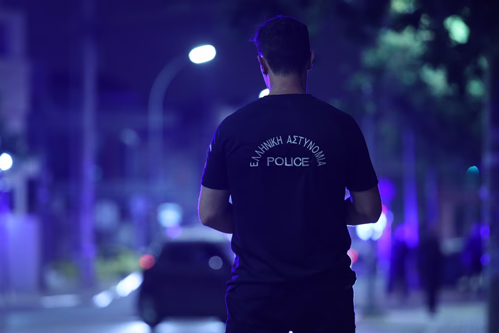 Two Arrested After Armed Incident at Crete Beachside Bar